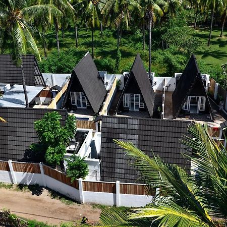 Sanctum Dive Bungalows With Private Pool Gili Trawangan Buitenkant foto