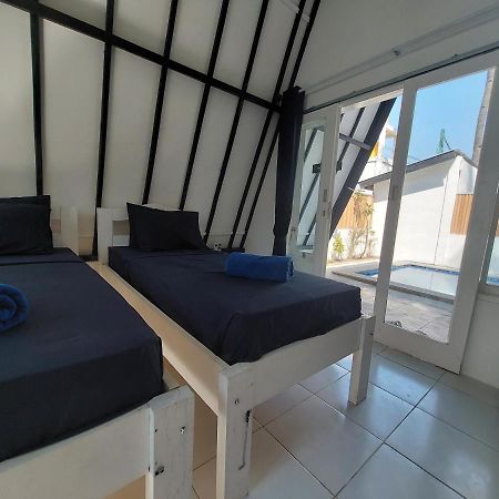 Sanctum Dive Bungalows With Private Pool Gili Trawangan Buitenkant foto