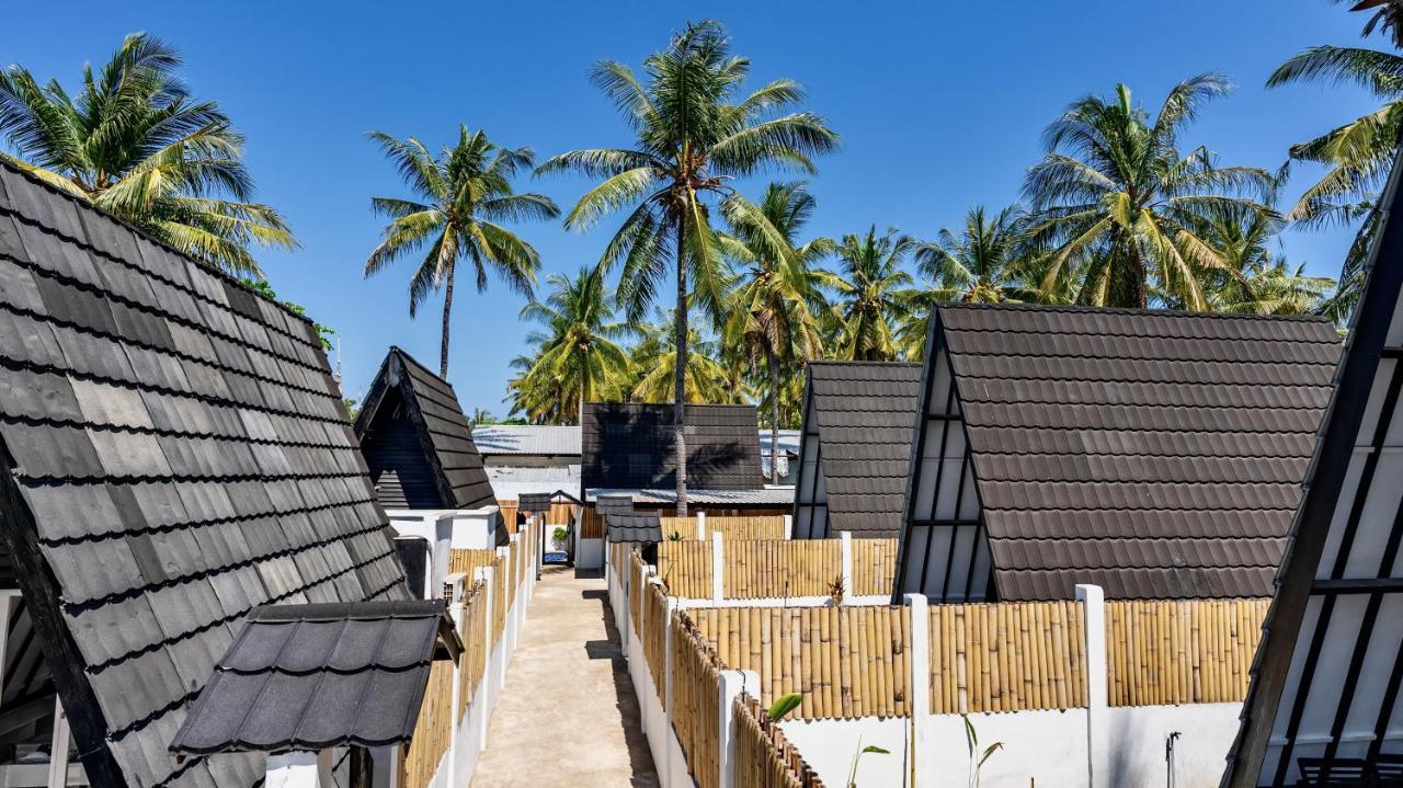Sanctum Dive Bungalows With Private Pool Gili Trawangan Buitenkant foto